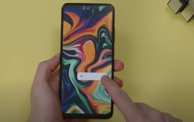 Як швидко підключити ноутбук до телевізора: перевірені способи