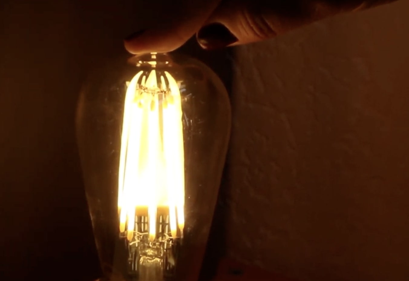 Графік відключення світла в Дніпропетровській області на 8 листопада: де саме не буде електрики